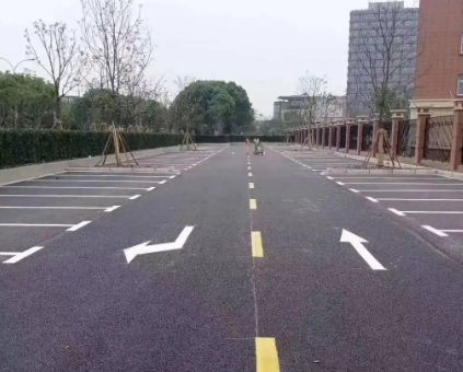 蘇州學校道路劃線專業(yè)施工，打造安全校園交通