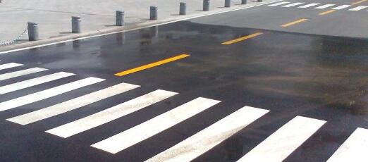 蘇州專業(yè)道路劃線施工，飛揚(yáng)市政為您護(hù)航